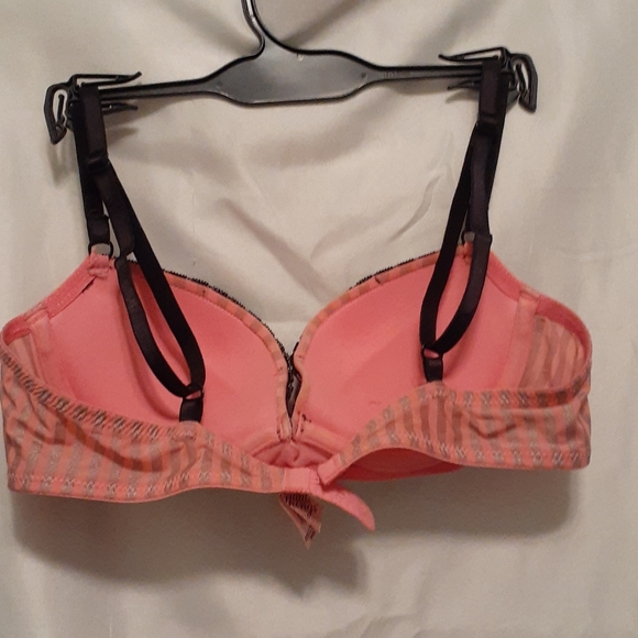 Bra - Picture 2 of 2